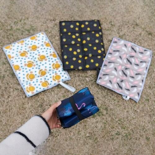 Moisture proof mat foldable outdoor mat foam pads mat portable picnic mat dirt proof and damp cushion hiking hiking sit mat