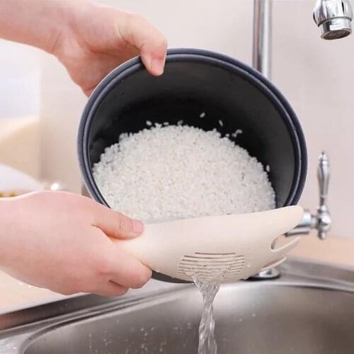 Creative multifunctional kitchen rice washing device spoon rice washing sieve household rice washing gadget drainer