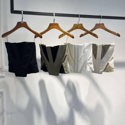 WorldCloset Women's Tops & T-Shirts