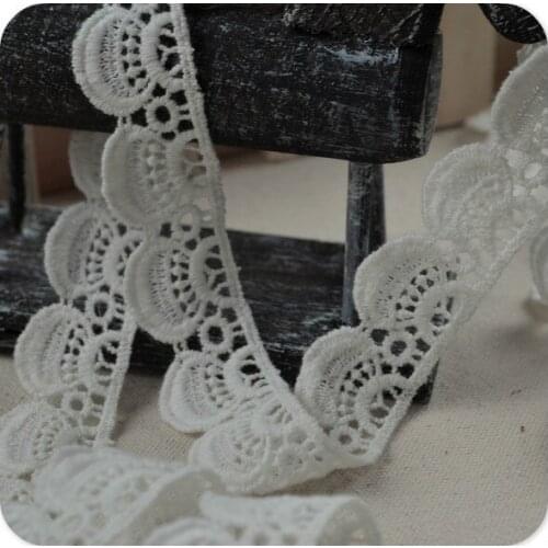 Free Shipping Quality Shell Water Soluble Embroidered Lace Fabric DIY Material Lace Trim 2.5cm 5Yds/lot