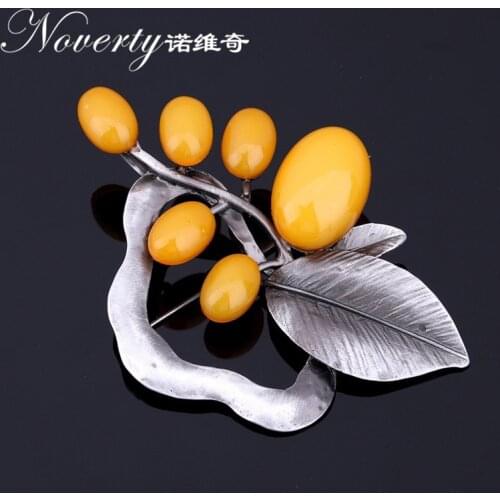 2019 New Fashion Beautiful Leaf Shape Crystal Brooch Alloy Retro Scarf Buckle Pin Brooch Accessories