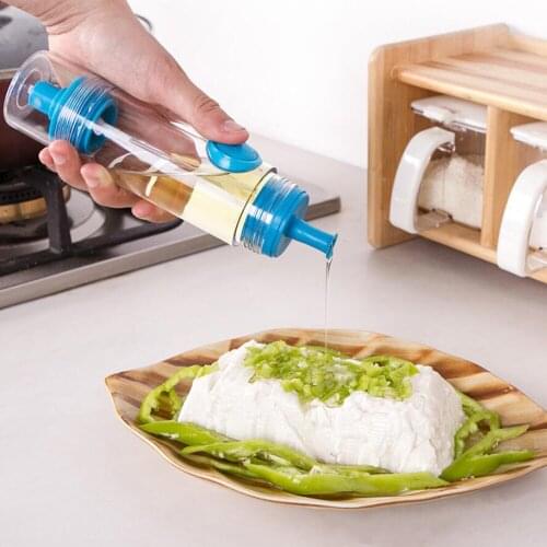 1PC Leak-proof Oil Control Castor Creative Kitchen Quantitative Oil Bottle Cooking Olive Oil Sprayer Dispenser Kitchen Tool 150C