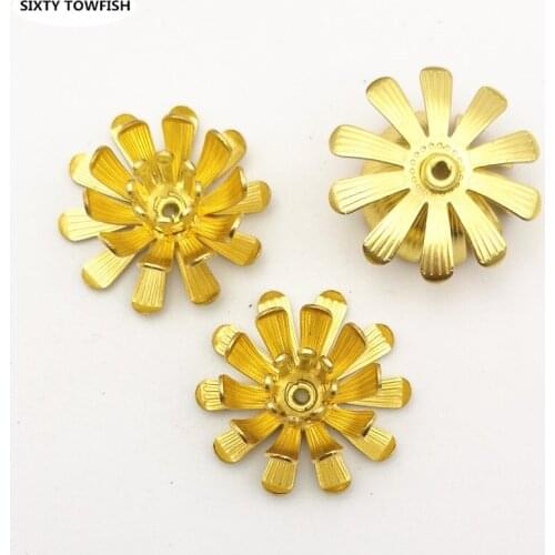 SIXTY TOWFISH 20pieces/lot 17mm Original Brass Components Flowers Slice Jewelry Charms DIY Accessory Findings