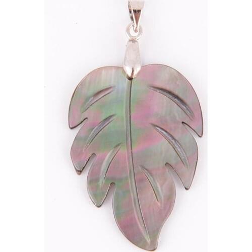 Natural Mother of Pearl White Shell Leaf Shape Unique Color Necklaces Pendant fit Female Charm Jewelry Flat Back D538