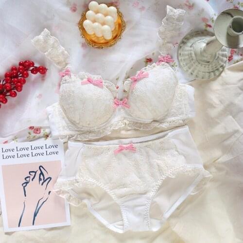 Vintage Cute Lolita Girl Lace Trim Underwear Set Cute Bowknot Ruffle Steel-ringed Push-Ups Lingerie Womens Bra & Brief Set