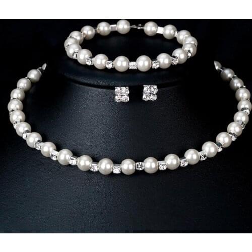 Elegant Women Faux Pearl Necklace Bracelet Stud Earrings Jewelry Set Party Gift
