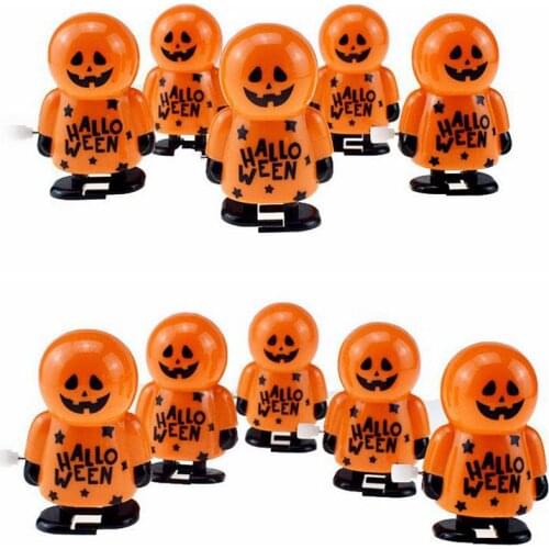 10pcs Novelty interesting clockwork on the chain jump orange small pumpkin people Halloween toys Halloween Party Favors