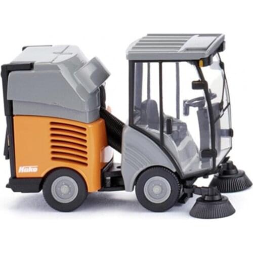 Plastic Model Car 1/87 Scale German Simulation Plastic Model Scavenger Sweeper Citymaster 300 Toys for Boys Car Toy Tractor