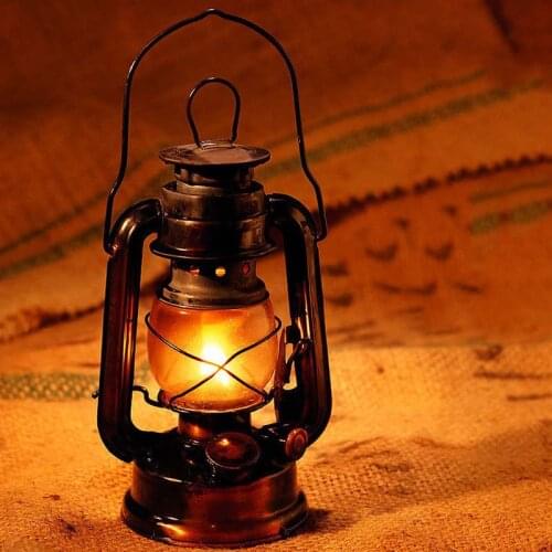 Retro Classic Kerosene Lamp 4 Colors Kerosene Lanterns Portable Lights Adornment