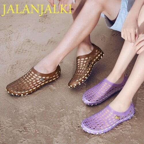 JALANJALKI Fashion Men Women Shoes Breathable Outdoor Garden Beach Clogs Unisex Casual EVA Sandals Adult Jelly Zapatos Hombre