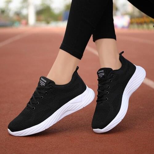 Breathable Fly Woven Mesh Women Sport Shoes Fashion Lightweight Women Running Sneakers Thick Sole Slip Resistance Ladies Shoes