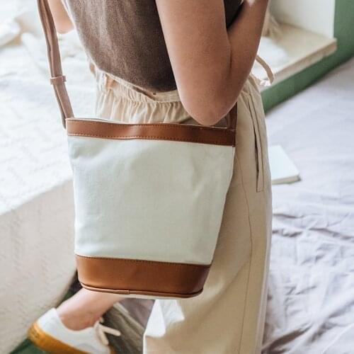 Chic Messenger Bag Female 2021 Korean Version Of Wild Casual Bucket Bag Japanese Harajuku Style Retro Forest Small Bag