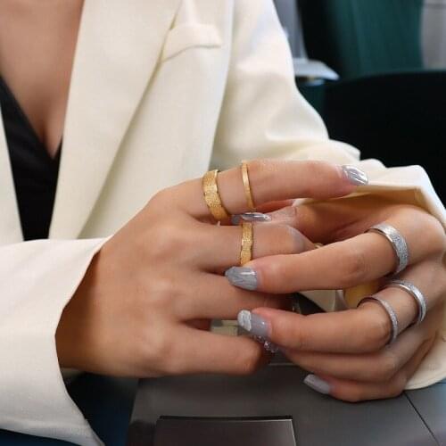 2021 Summer Women Must Have Basic Jewelry 316L Stainless Steel Frosted Index Finger Ring Tail Simple Rings For Women Waterproof