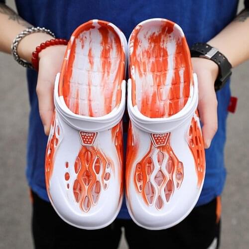 Summer Men Slippers Particle Massage Mules Outdoor Garden Shoes Clogs Beach Slippers Flip-Flops Men Indoor Home Slides Loafers