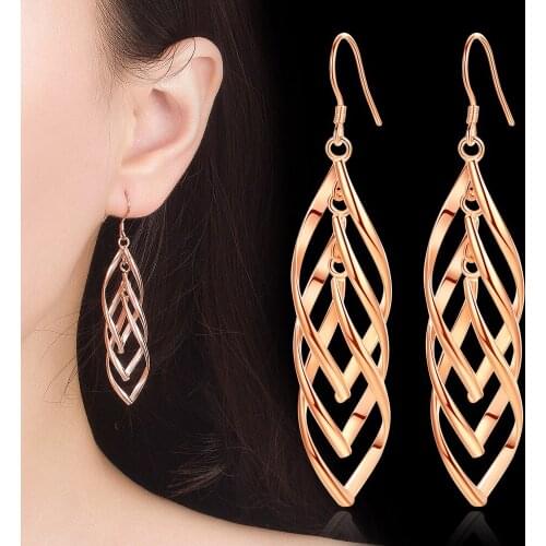 Twisted tassel earringwave ear wire femal hollow top quality leaf face-lift gift lover women Korean version dropshipping