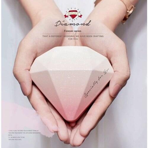 2020 New Diamond Candy Box 40/100/500pcs Love Museum Ins style Wedding Gift Sugar Box pink Souvenir Bridesmaid cute packaging