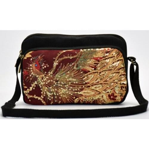 2019 new Chinese national wind embroidered handbags peacock embroidery canvas three bags shoulder slung pockets