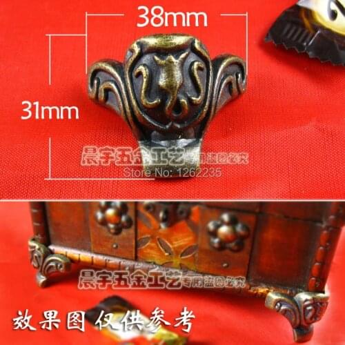 38*31mm Antique pattern furniture legs wooden zinc alloy Wine sides metal foot care Green bronze corners tiger feet Wholesale