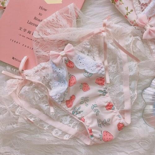 Pink strawberry bow express it in Japanese girls sexy lace underwear soft low waist sweet temptation of students