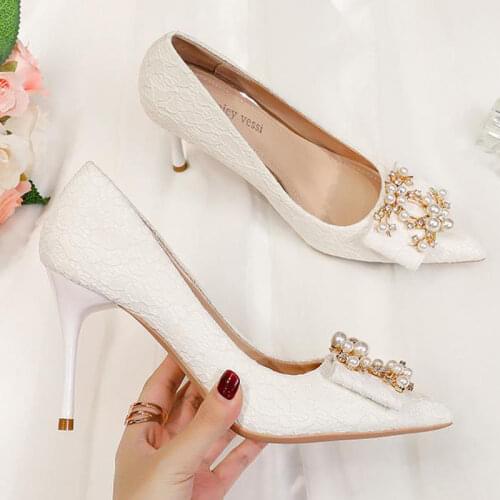 2021 New Fashion Thin High Heels Shiny Lace Pearl Shallow Mouth Pointed Plus Size Shoes 41 42 43