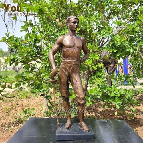 Bronze Der Fechter Sculpture Bronze Fencer Statue Hand-Made Fencer Statue Western Art Crafts Collection Home Club Decoration