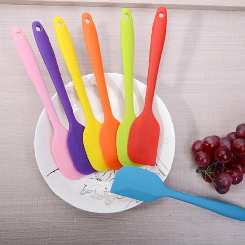 Kitchen Silicone Cream Butter Cake Spatula Mixing Batter Scraper Brush Butter Mixer Cake Brushes Baking Tool Kitchenware