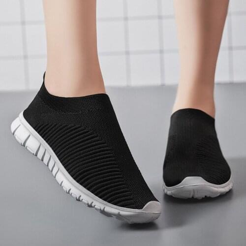 Breathable Outdoor Sports Shoes Mesh Fashion Lightweight Casual Shoes 2021 Comfortable Sports Shoes Women