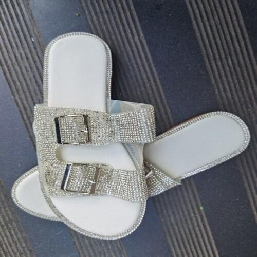 2020 summer new womens flat bottom fashion slippers 35-43 beach walking casual slippers