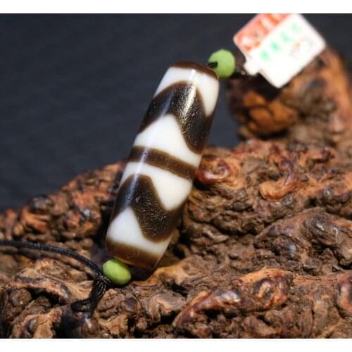 Treasure Energy Tibetan Top Oily Old Agate Double Tiger Tooth Totem dZi Bead Pendant 4AA+ A Timestown UPD1211A