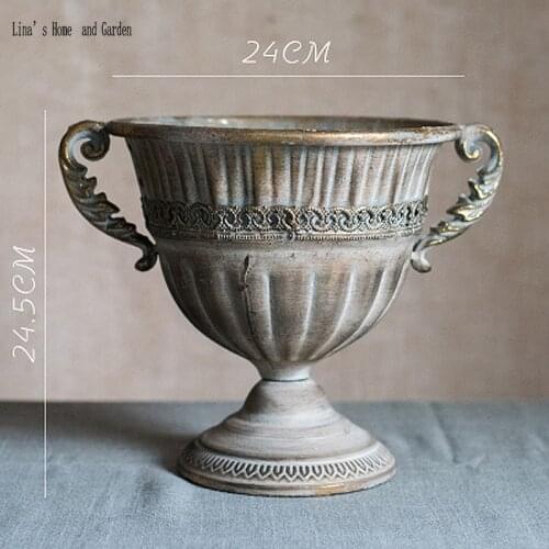 Handcrafted goblet design antique retro gold metal small flower vase