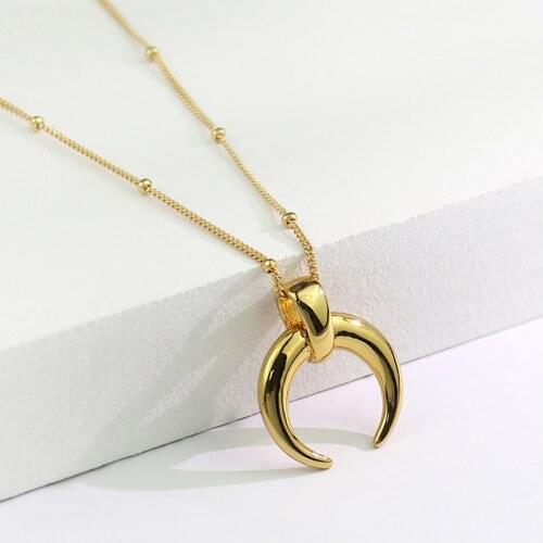 Exquisite Jewelry Necklace Ladies Half Moon Pendants Necklace For Women Girl Long Chain Beads Adjustable Neck