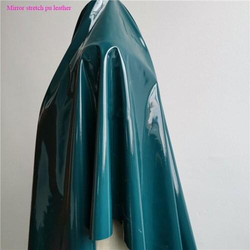 Beautiful Green Shining Mirror PU Leather Fabric PU Artificial Stretch Leather Sewing Material for Tights Pants DIY Bodysuits