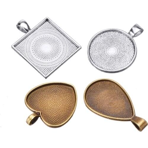 48pcs Mini Jewelry Tray Photo Necklace Pendant Tray Heart Square Shaped Blank Bezel Settings Mold For DIY Handmade Pendant Maker