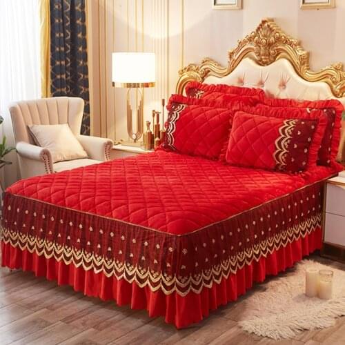 High-grade Bed Skirt Bedding Kit Falai Velvet Lace Bed Skirt Warm Flannel Coral Fleece Bed Cover 1/3pcs Red Mattress Cover King