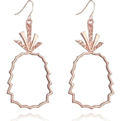 Hot Fashion Charms Dangle Earring Tassel Shellhard Hollow Geometric Metal Earrings Pineapple Moon Star Pendant Earring For Women