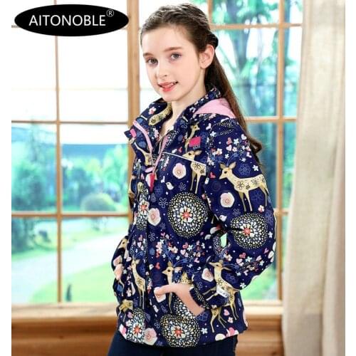 New Girls' Winter Jacket Windbreak Plus Velvet Thick Warm Windproof Kids Coats Mountaineering Hooded Waterproof with a Cute Bag