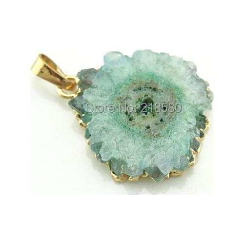 H-SP169 Green Crystal Quartz Stalactite Slice Druzy Crystal Pendant with Gold Electroplated Edges