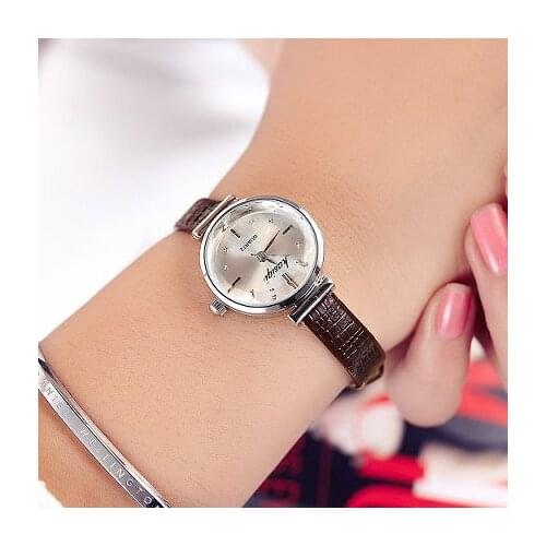 2019 New Arrival Woman Simple Korean Leather Watch Strap Genuine Student Fashion Quartz Lady Watch