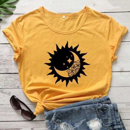 Aesthetic Mandala Sun And Moon T-shirt Cute Boho Minimal Nature Top Tee Shirt Vintage Women Tumblr Hipster Graphic Tshirt