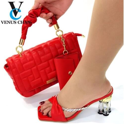 2021 Hot Sellling Italian Design Fashion Rhinestone and Metal Decoration Style Red Color Wedding Ladies Shoes and Bag Set