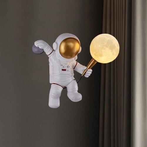 Modern Astronaut Wall Lamp Art Deco Resin Lamp LED Wall Bedroom Lamp Creative Living Room Loft Decoration Space Man Wall Light
