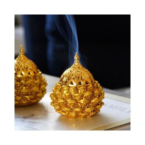 European Golden Metal Resin Combination Pine Cone Incense Burner Middle East Arabian Style Desktop Aroma Diffuser