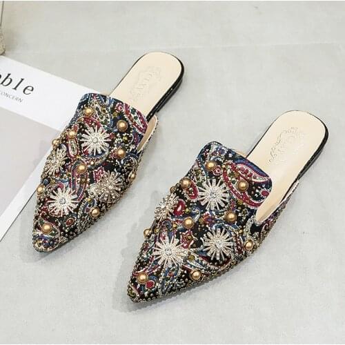 Women Shoe Fashion String-bead Slippers Shallow Embroidery Low Heel Mules Autumn Outdoor Black Slipper Women Slides