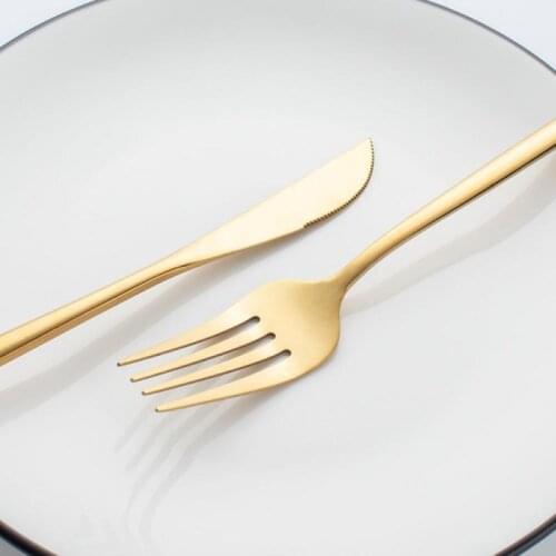 9 PCS Western Stainless Steel Cutlery Set Titanium Dinnerware Sets Plated Steak Cutlery Dessert Spoon Fork Spoon Tableware