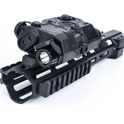 WADSN Tactical LA5C PEQ 15 Flashlight With Strobe Version Airsoft LA-5C UHP Weapon Light PEQ15 Battery Case No Laser IR Function