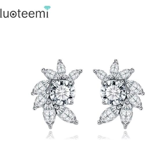 LUOTEEMI Vintage Design Unique Delicate Crystal Flower Stud Earrings for Women Bridal Wedding Fashion Jewelry White Gold-Color