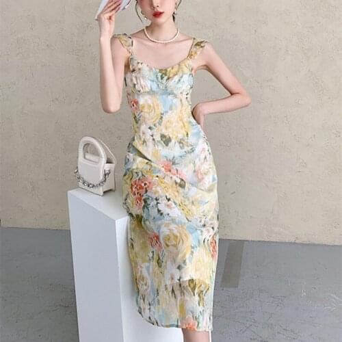 FALLINGSTAR French Retro Sling Chiffon Dress Female 2021 Summer New Floral Backless Sexy Slim Temperament Beach Bohemian Dress