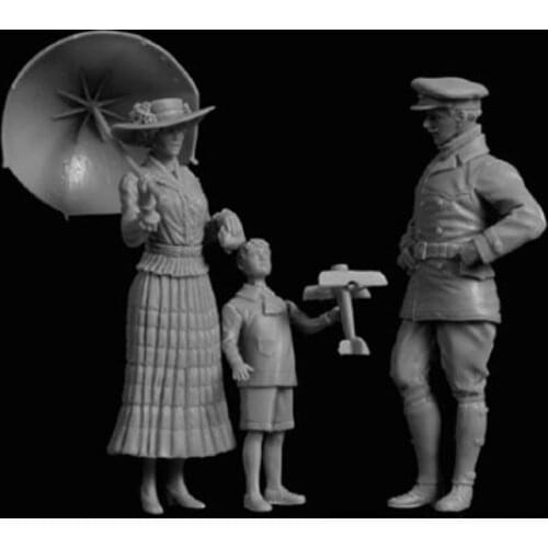 Resin Figure 1/32 modern child and parents Model Unassambled Unpainted Figure Building Kit