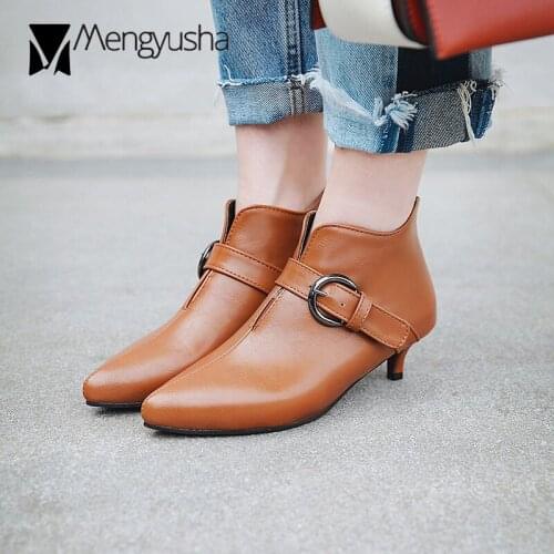 Western cowboy short boots women metal buckle belt leather botas feminina cat heels ladies v cut-out booties mujer 34-45 shoes