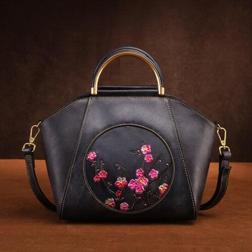 Women Genuine Leather Messenger Shoulder Bags Plum Blossom Pattern Multi-Capacity Retro Luxury Cowhide Handbag Female Tote Bags